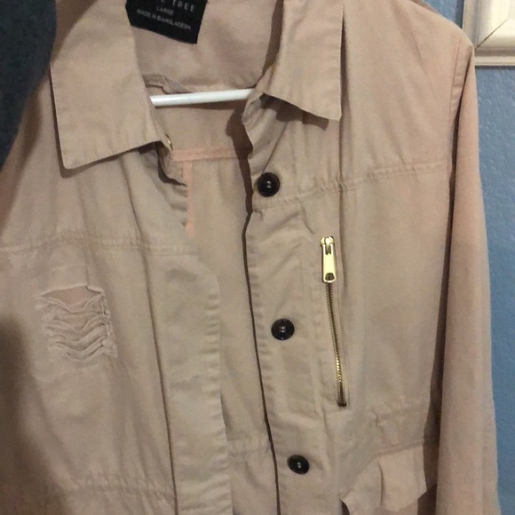 Jacket - Picture 3 of 4